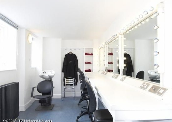 5. Studio