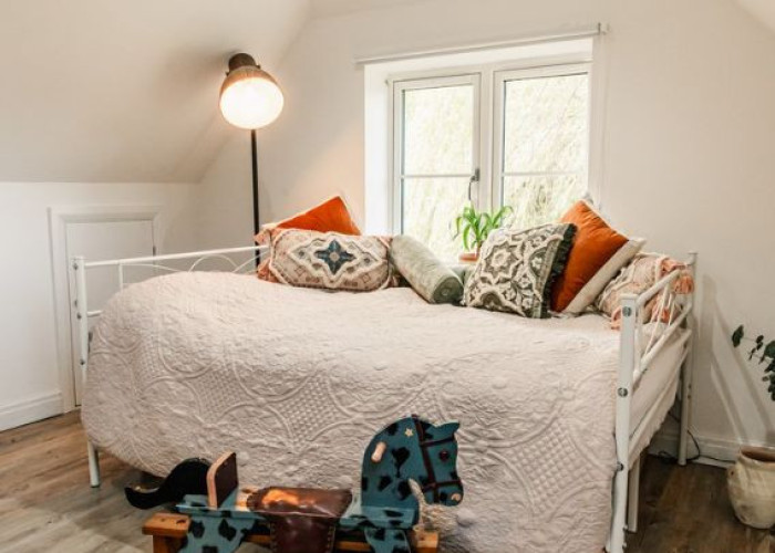 18. Bedroom, Empty / Spare Room