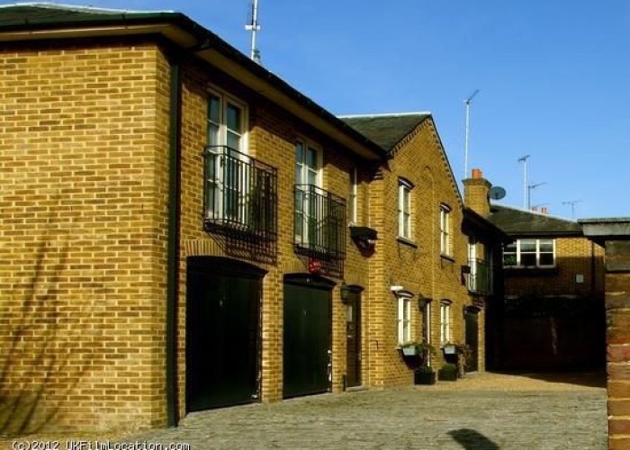 1. House / Cottage Exterior