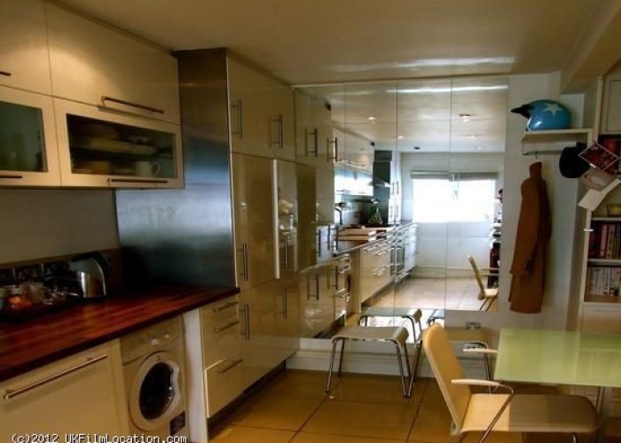 6. Kitchen (Cream or White units)