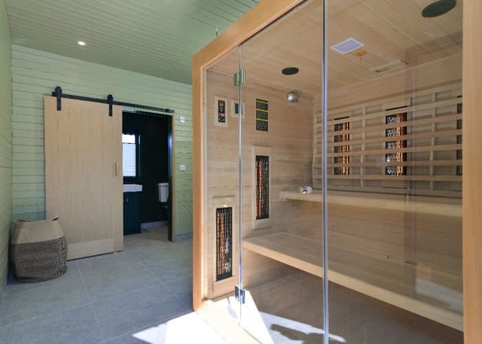 29. Sauna / Steam Room