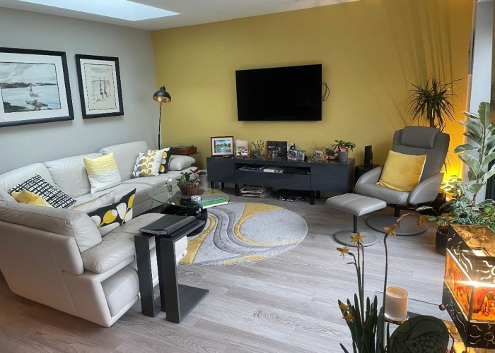 6. Livingroom