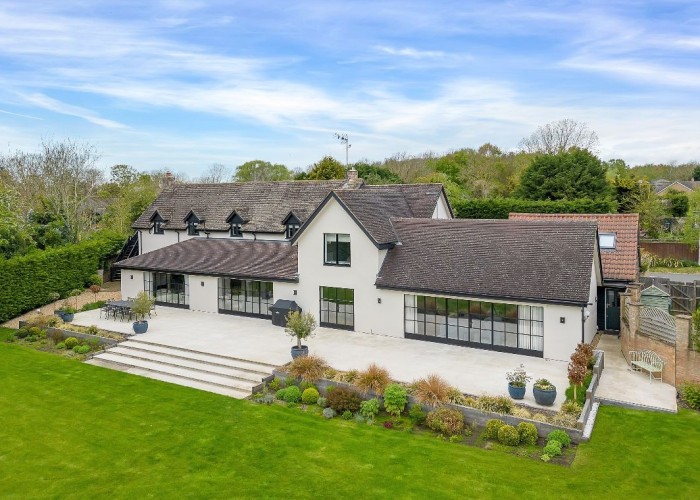 Beautiful Mid Century Detached Home For Filming