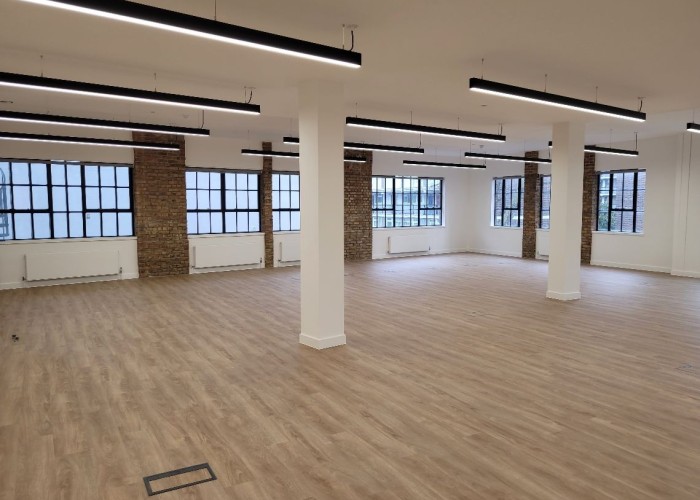 Large Self Contained Open Plan Space For Filming