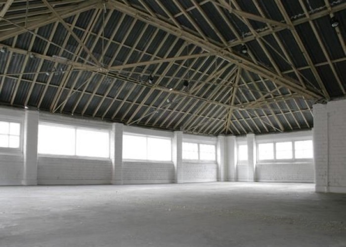 4. Warehouse (Medium)