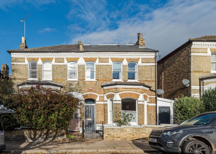 Bright Modern London Home For Filming *