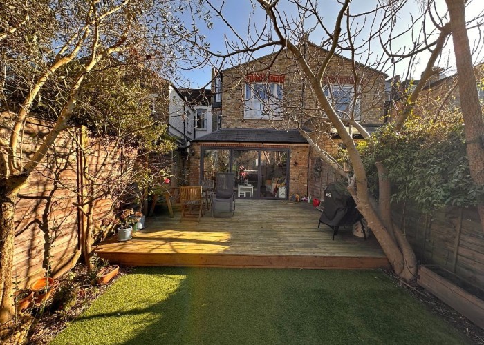 Modern Open Plan Victorian Terrace For Filming