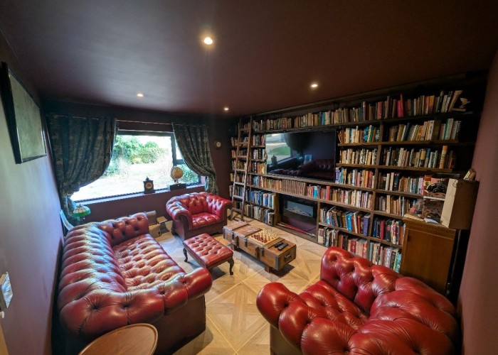 18. Livingroom