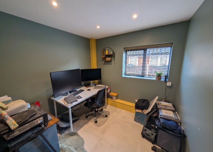 27. Home Office / Study