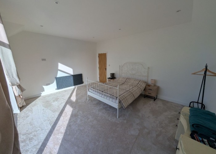 42. Bedroom (Double)