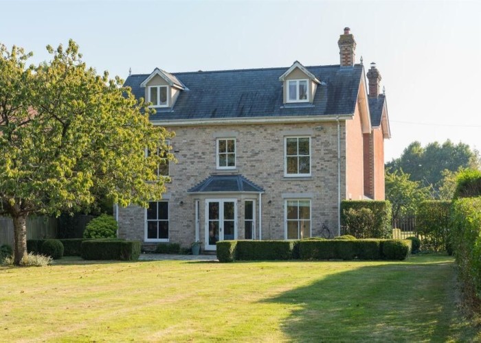 Beautiful Georgian House For Filming