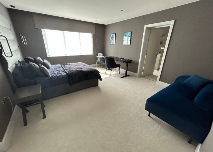 33. Bedroom (Double)