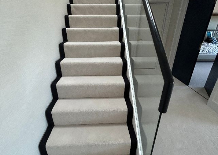 28. Stairway / Staircase
