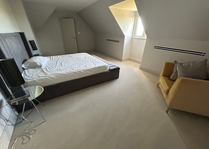 42. Bedroom (Double)