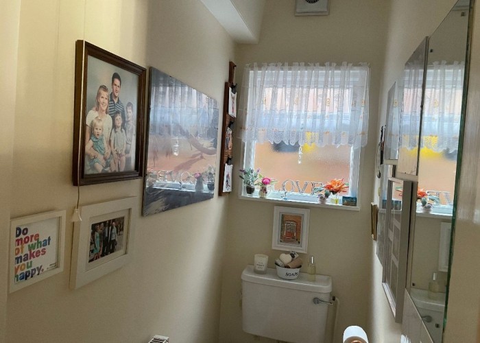 20. Toilet