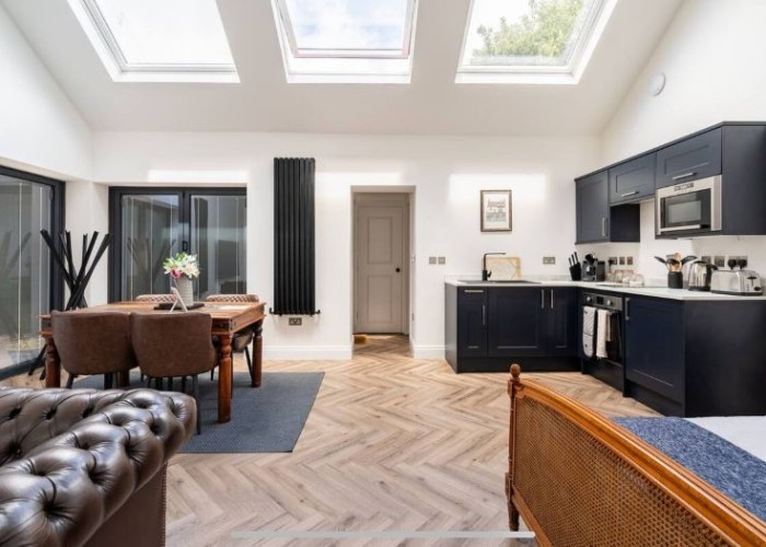 29. Studio, Open-plan