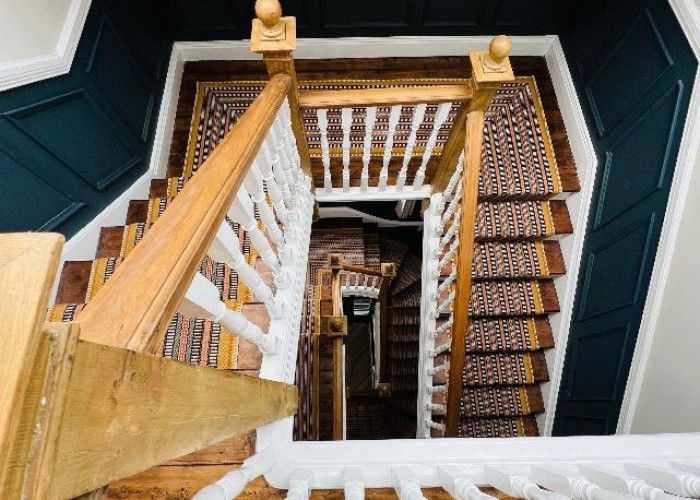 12. Stairway