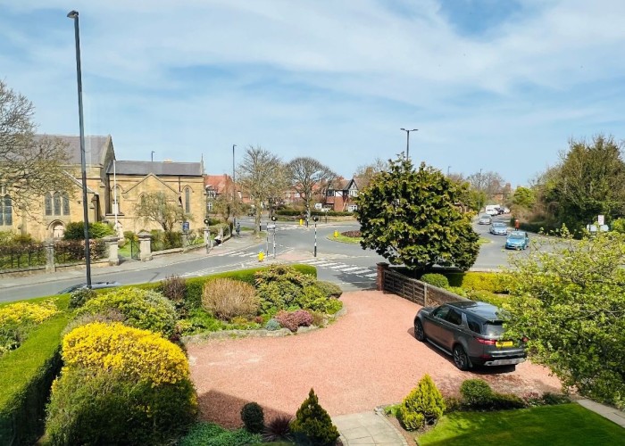 2. Driveway, Coronavirus-Friendly