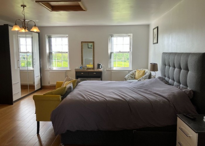 11. Bedroom (Double)