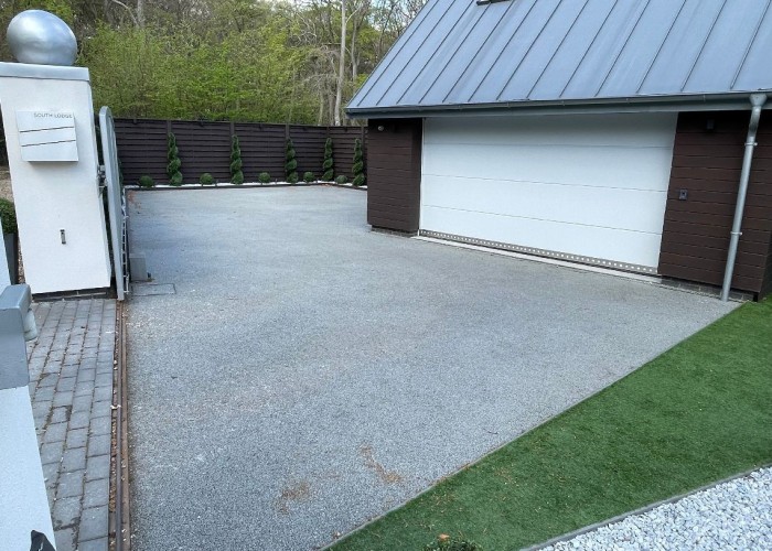4. Garage (Double)