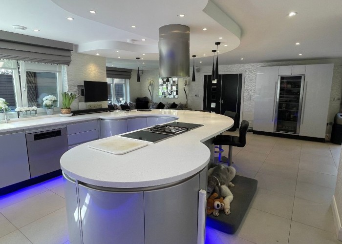 10. Kitchen (With Island), Kitchen (Modern), Kitchen (White units), Kitchen (Gas Hob)