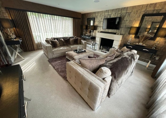 6. Livingroom, Fireplace