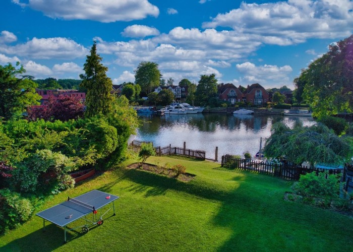 34. River / Stream, Garden (Rear, Large)