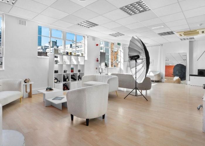 Spacious Studio In Birmingham For Filming