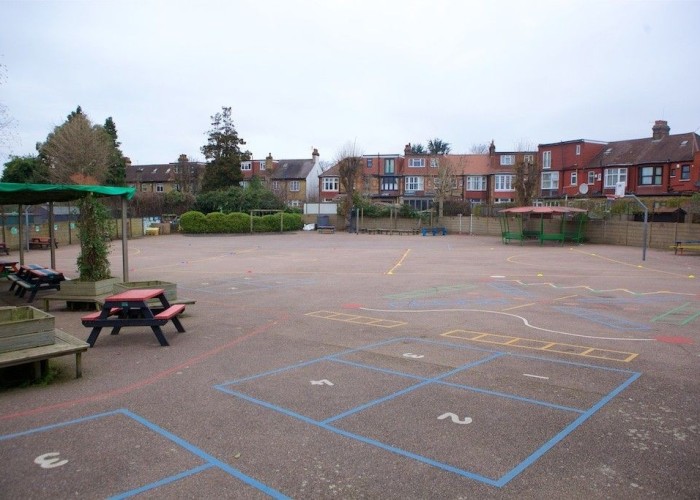 33. Play Area, Playground / Playing Field