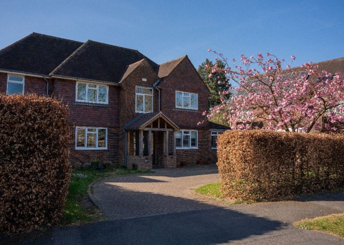 3. Driveway, Coronavirus-Friendly