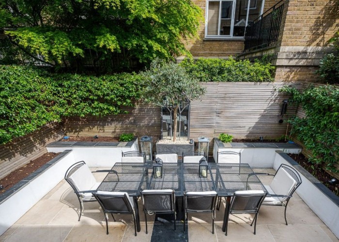 24. Patio / Veranda