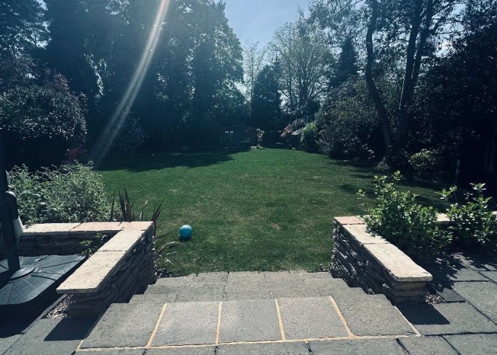31. Garden (Rear, Large)