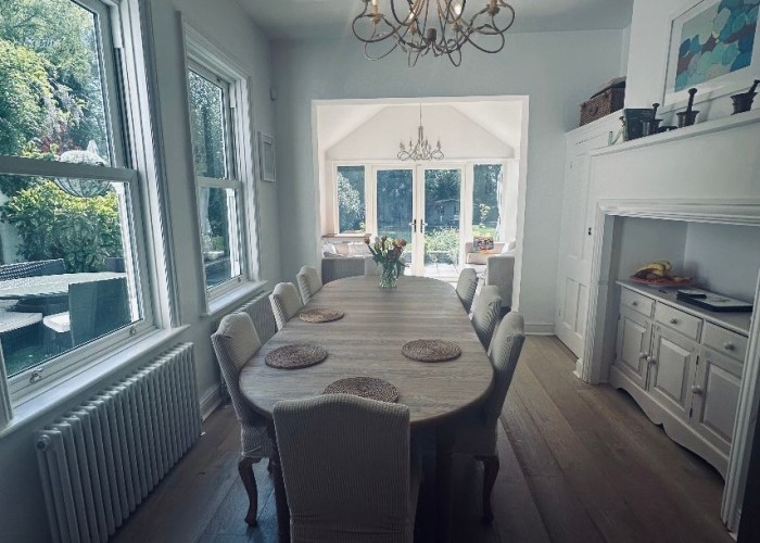 15. Diningroom