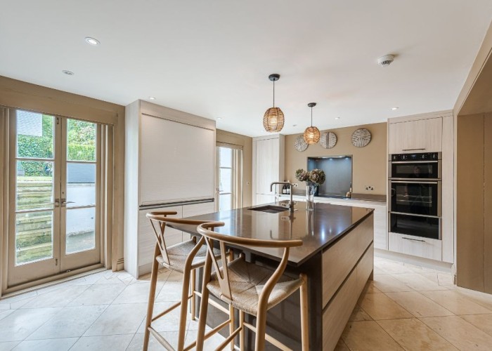 16. Kitchen (With Island), Kitchen (Modern), Kitchen (White units)