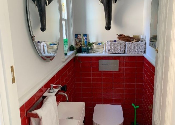 19. Toilet