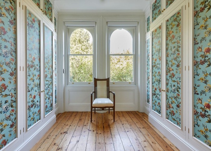 23. Dressing Room/Walk-in Wardrobe