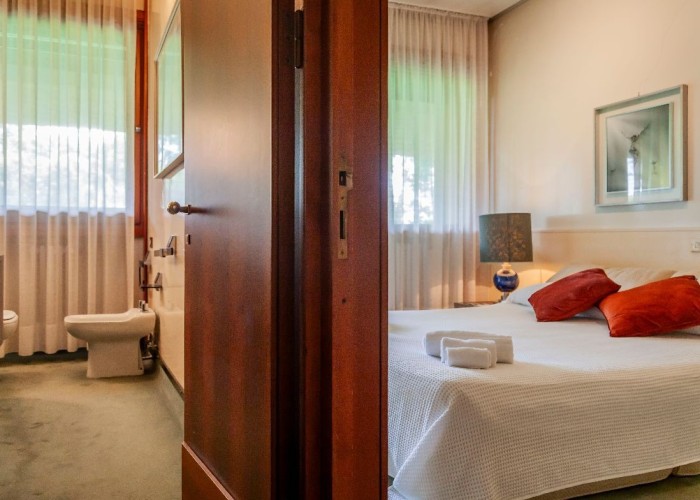 22. Bedroom (Double)