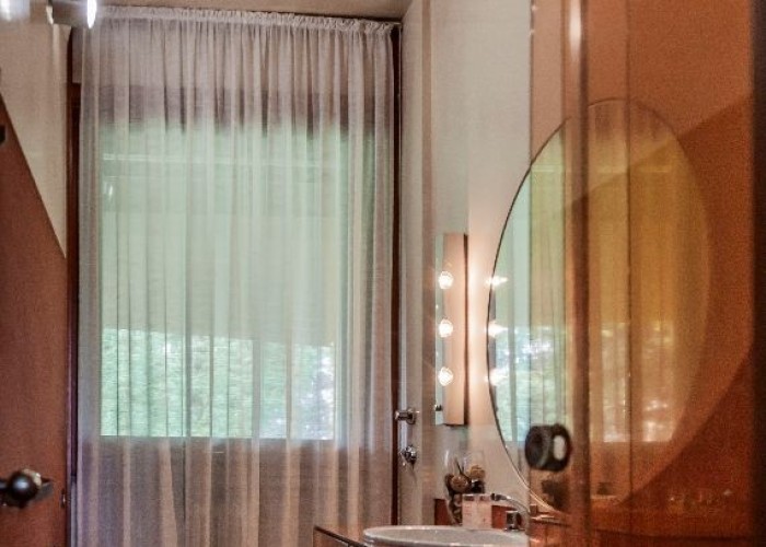 26. Bathroom