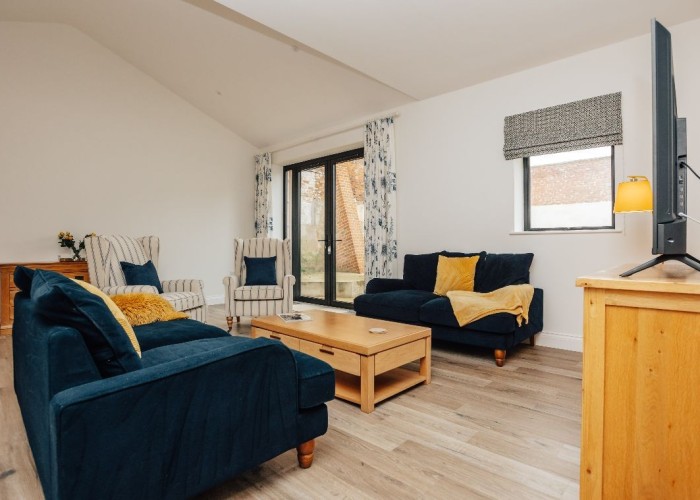 20. Livingroom, Fireplace