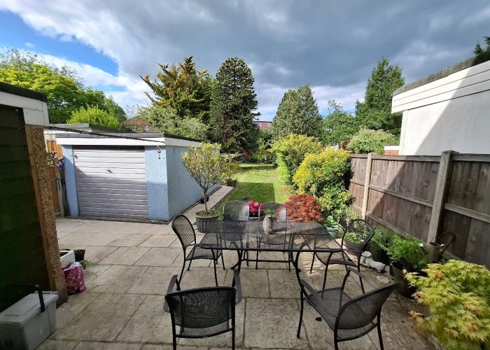 12. Garage, Patio / Veranda