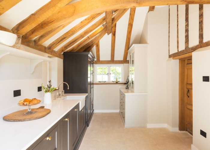 4. Kitchen (Coloured units), Kitchen (Modern)