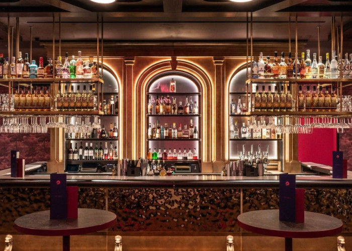 3. Pub / Bar