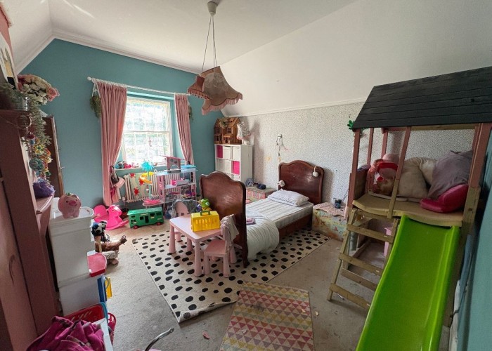 15. Bedroom (Childrens)