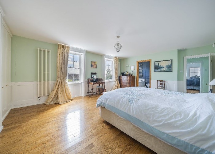 13. Bedroom (Double)