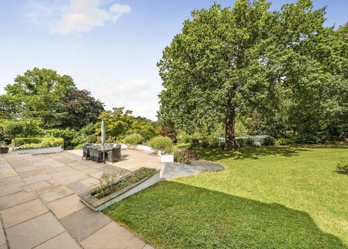 26. Garden (Rear, Large)