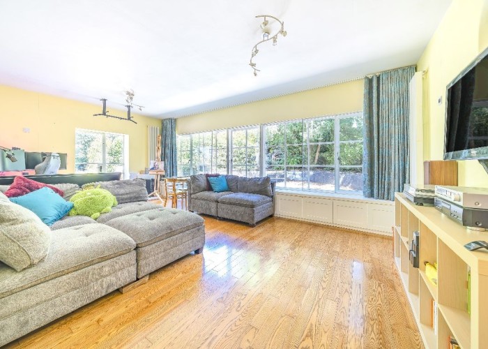 10. Drawing Room