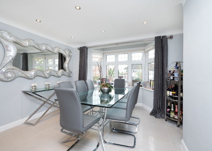 4. Diningroom