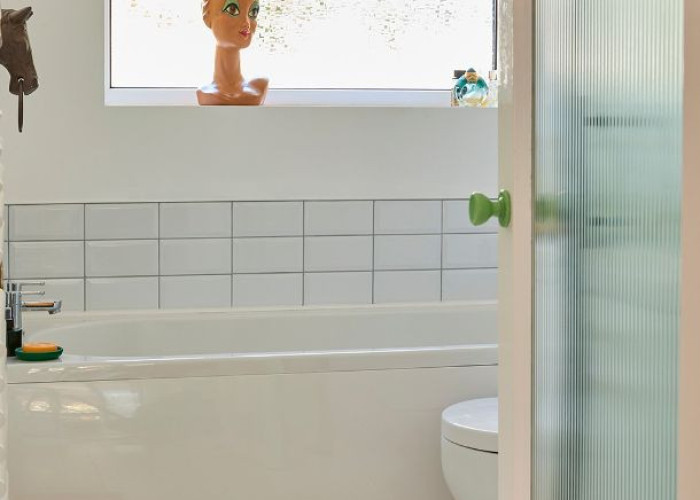 13. Bathroom