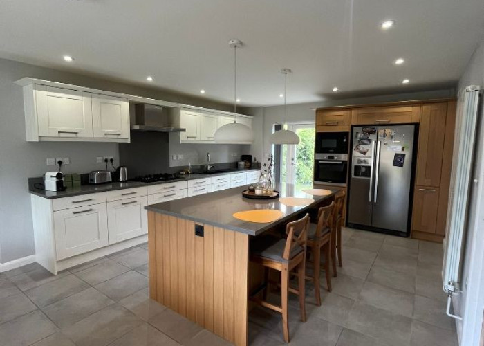 2. Kitchen (With Island), Kitchen (Modern), Kitchen With Table, Kitchen (White units), Coronavirus-Friendly, Kitchen (Gas Hob)