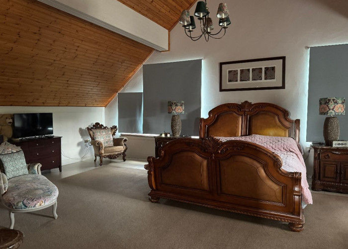 16. Bedroom (Double)